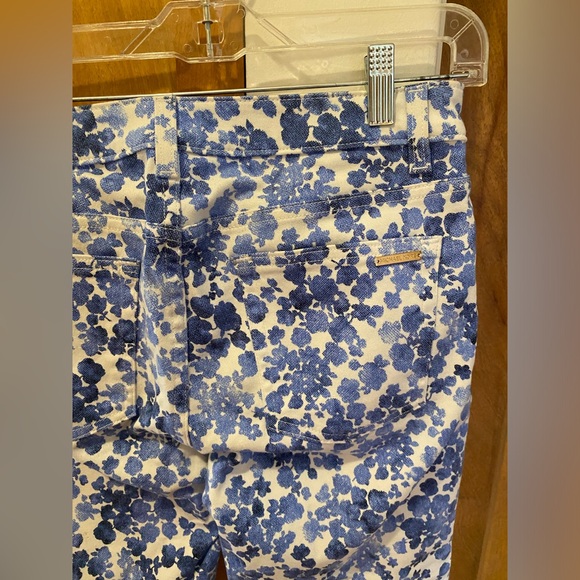 Blue Floral Michael Kors Capris Pants Size 6 - Picture 4 of 5